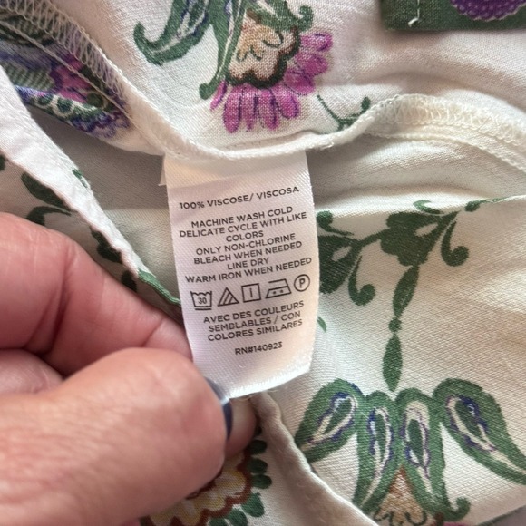 LOFT Ivory Green Peacock Pheasant Floral Rayon Button Up Top Sz XS Nature Birds - Picture 9 of 12
